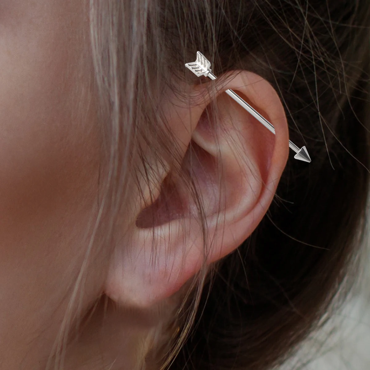 1 Juego de pendientes de flecha de acero inoxidable, duraderos, superficie lisa segura, diseño creativo, joyería para mejorar el estado de ánimo para hombre y mujer