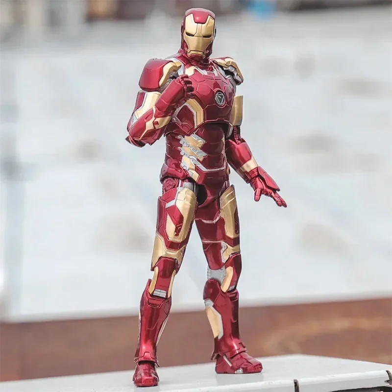 Mk42 Iron Man Hands-On 1:10 Eyes And Chest Glow About Seven Inches Joint Activities Handmade Model Ornaments Toy Collection