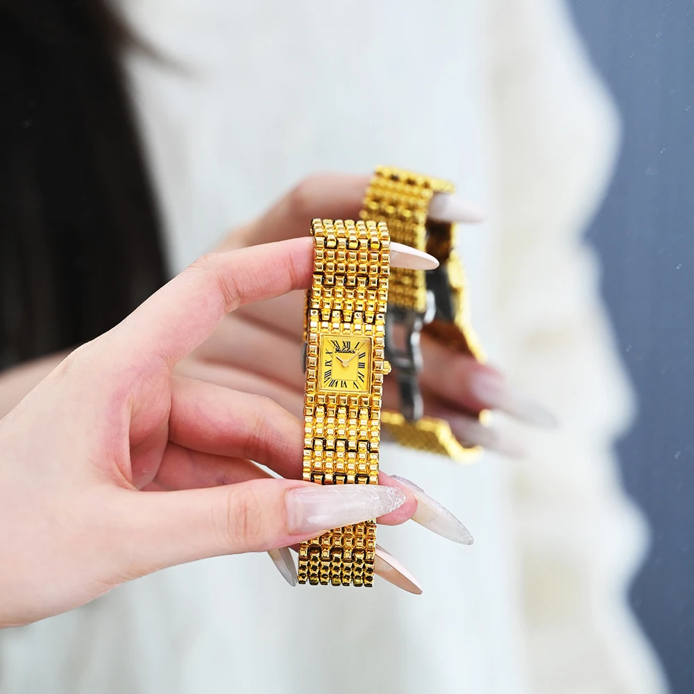 Yalalusi Luxury Gold Women Watch Vintage Style Quartz Wristwatch High Quality Elegant Ladies Gift Watch