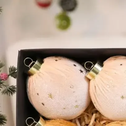 

12 шт./компл. 8 см Рождественский шар Подвеска Рождественские украшения Вьющиеся шары Бархатные украшения для рождественской елки Цветочный венок