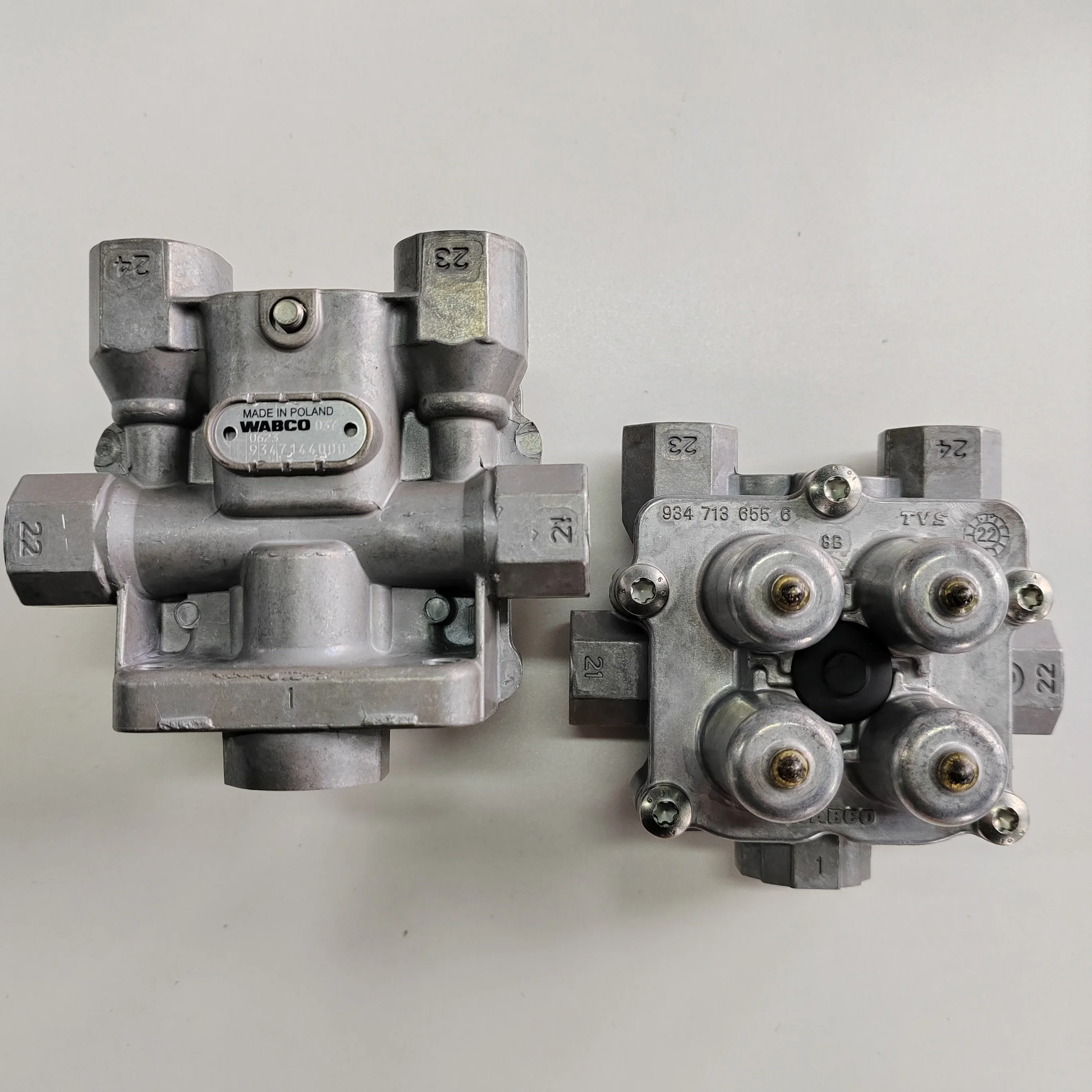 9347144000 Quadruple Protection 4-Way Valve Truck Brake Systems with 2222436 9347144000