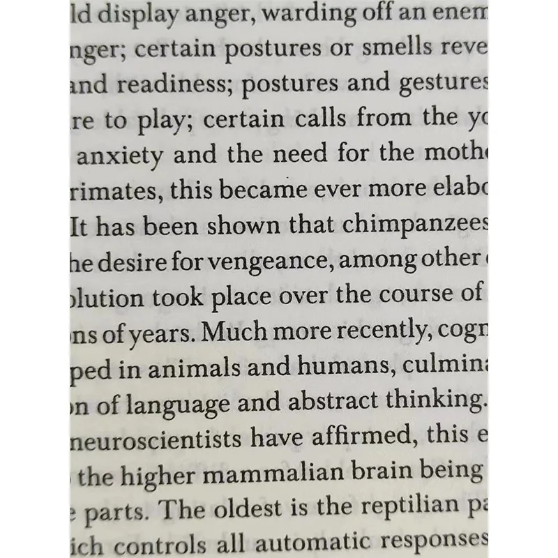 القوانين الموجزة للطبيعة البشرية بقلم روبرت جرين كتاب الأكثر مبيعًا باللغة الإنجليزية