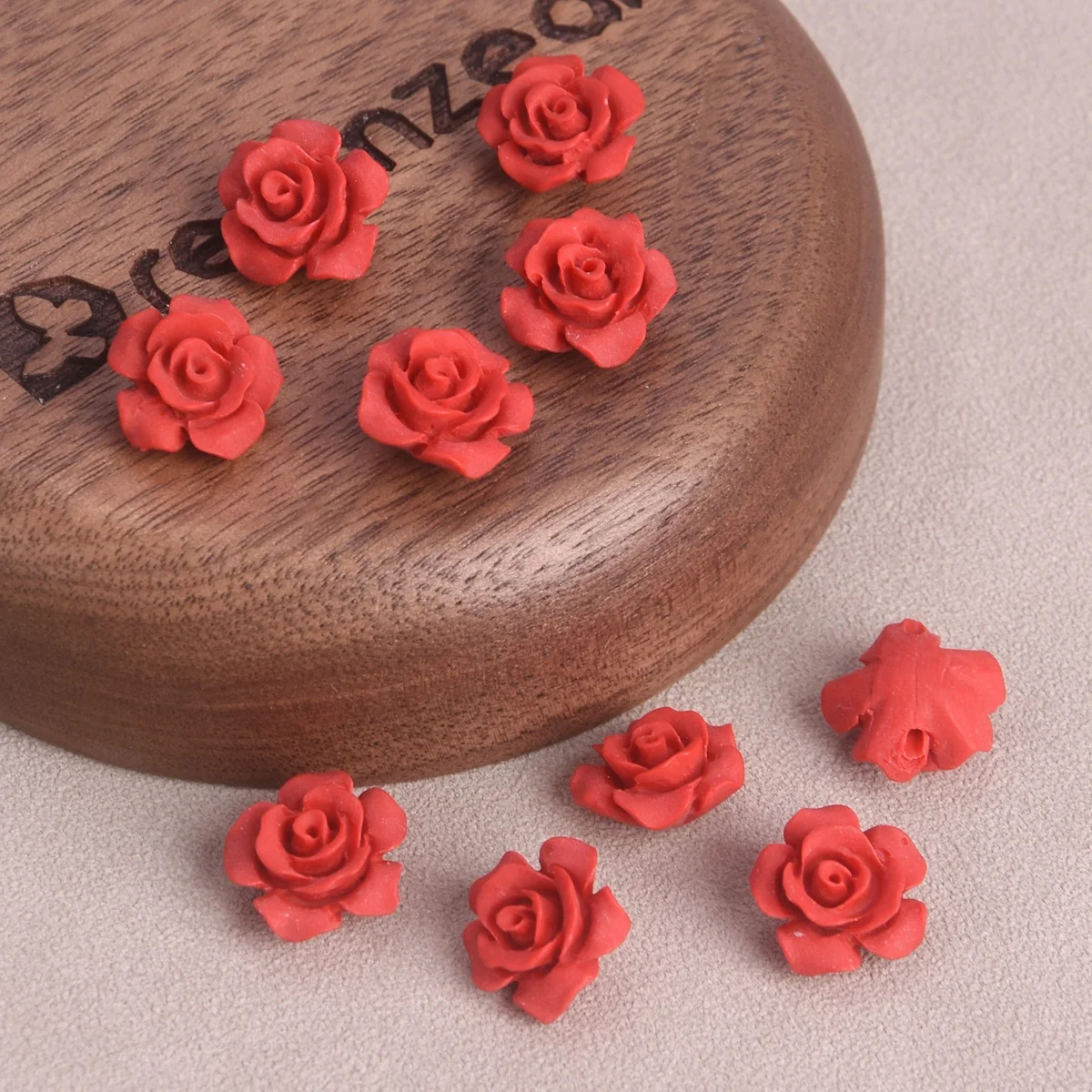 10 sztuk matowych czerwonych koralików w kształcie kwiatu 12 mm 15 mm 20 mm do tworzenia biżuterii DIY Crafts Findings — zdjęcie 6