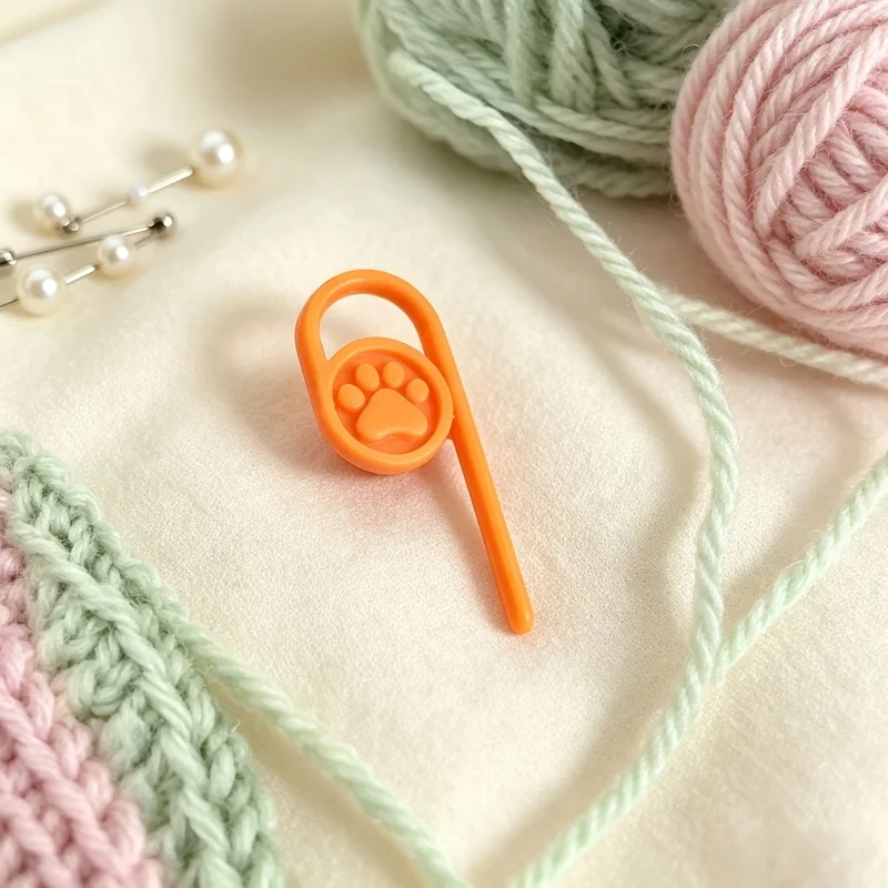 30Pcs Cute Paw Print Woven Bookmark Open-End Marker Ring for Hand Crochet Anti-Snag Yarn Marker DIY Knitting Accessorie