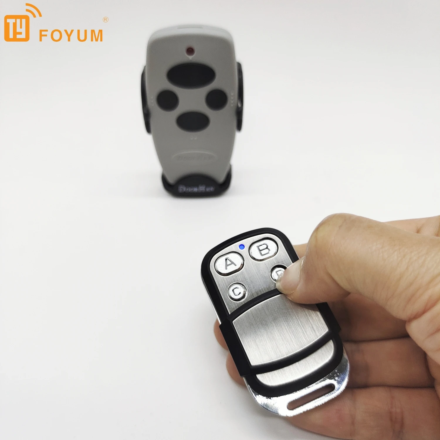 High Quality D4 TYPE Wireless Clone HCS301 Rolling code Universal Gate Garage Door Opener Remote Control 12Pcs