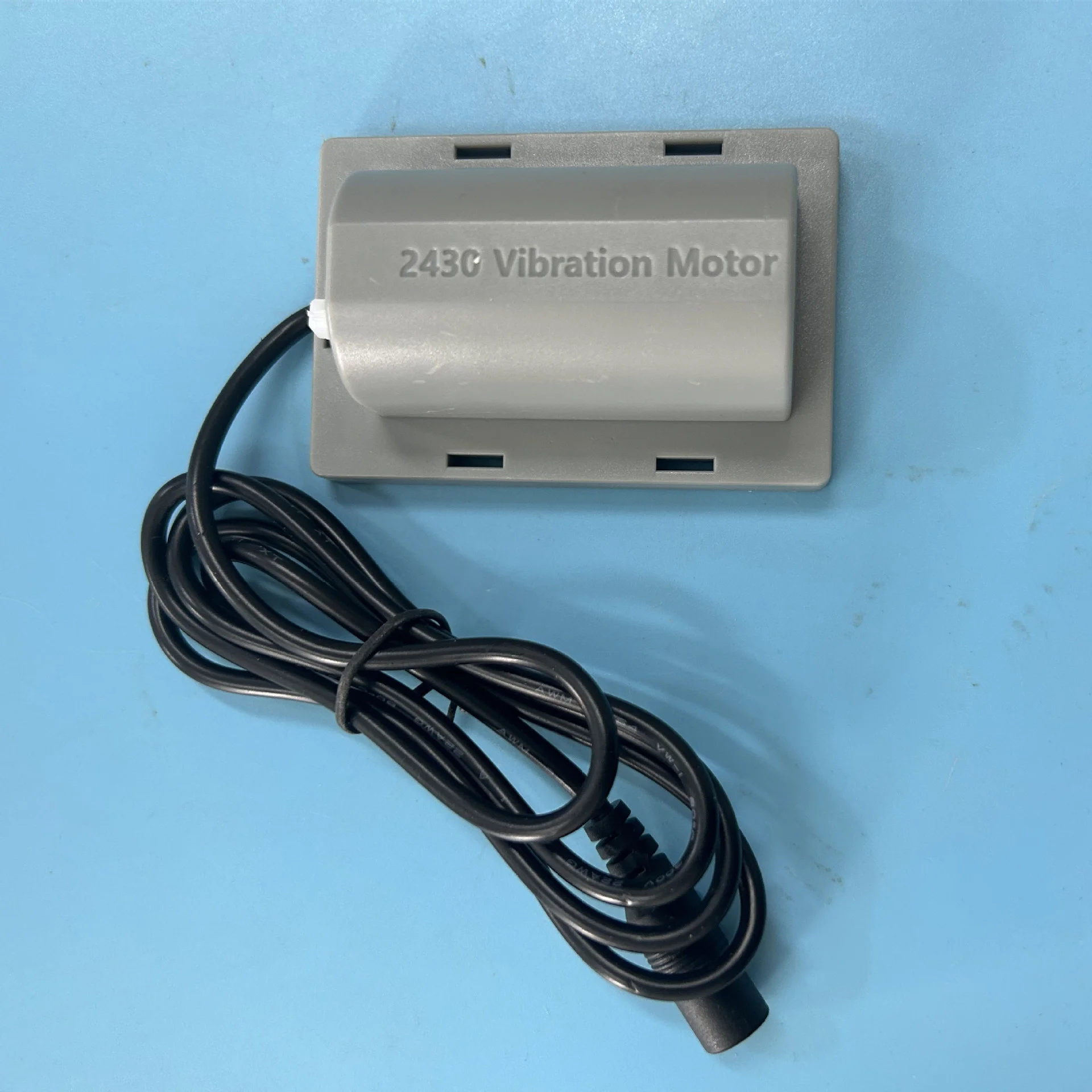 Miniature DC massage vibration motor 12V frog feeding vibration disc motor