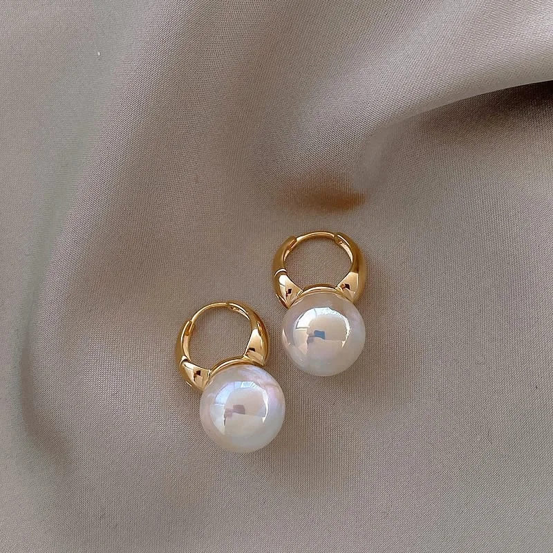 Gold-plated earrings Pearl stud earrings Mermaid gull buckle Earrings for women Fashion earrings