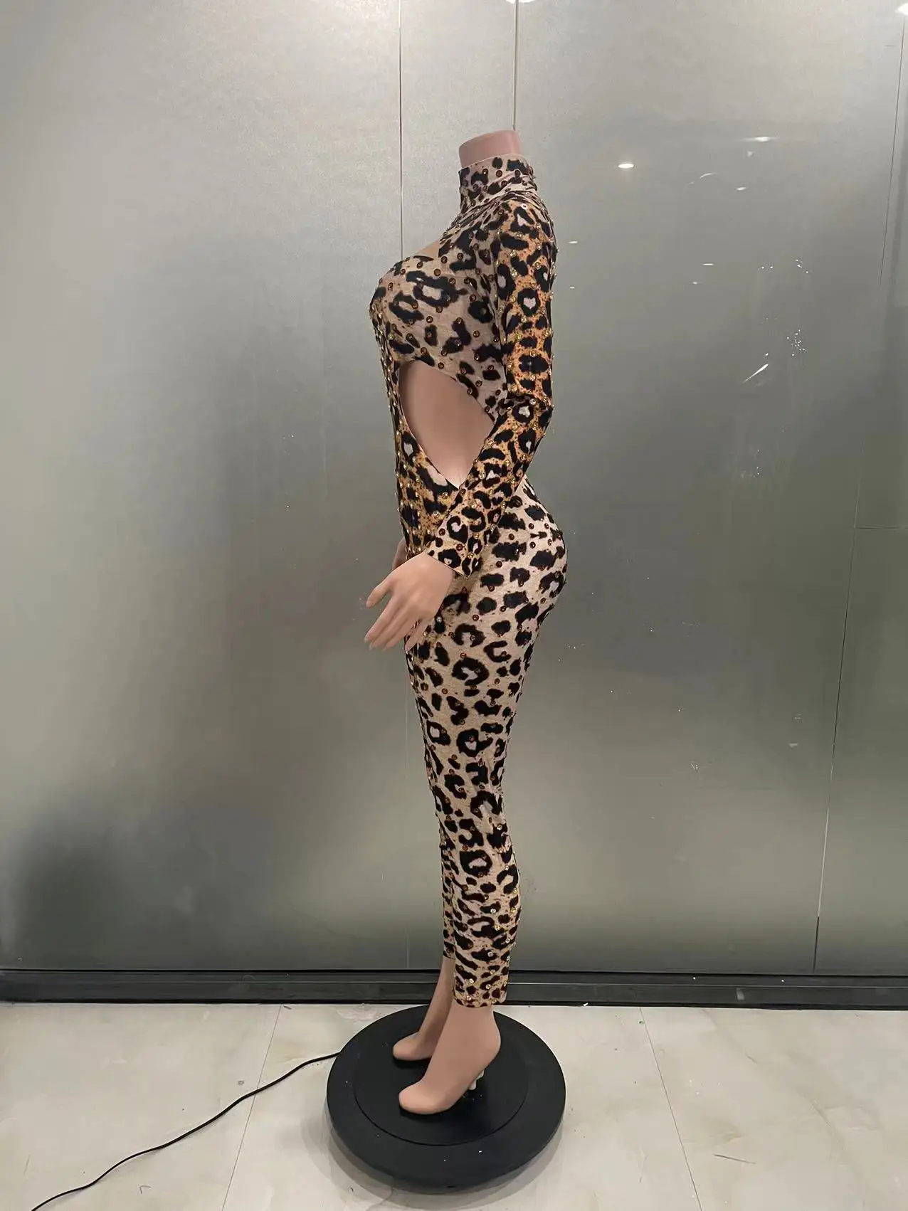 Stok tahap seksi Leopard emas Rhinestones Bodysuit spandeks berongga pinggang pakaian Jumpsuit pesta ulang tahun kostum tari