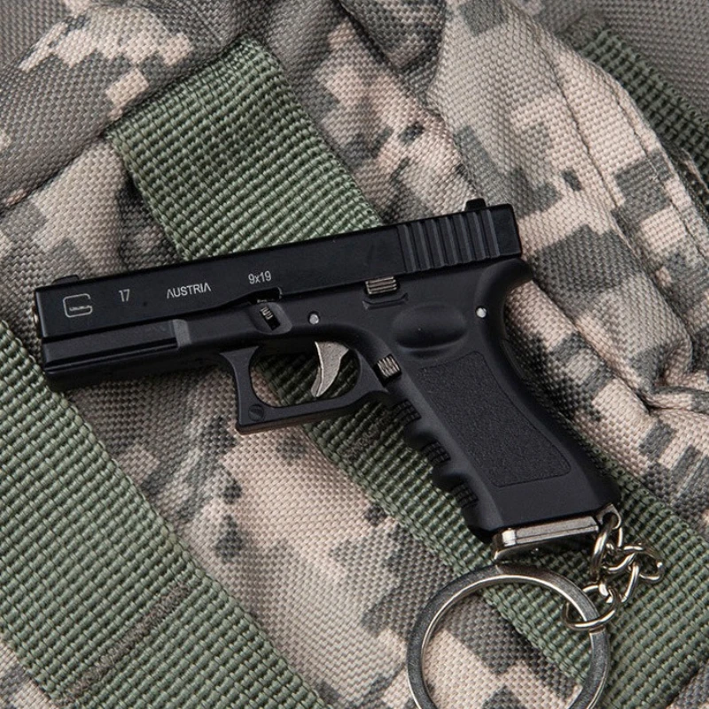1:3 G17 Modello di Pistola In Miniatura Pistola Giocattolo In Metallo Staccabile FAI DA TE Semi-lega Portachiavi Ciondolo Ornamenti Giocattolo Per Bambini