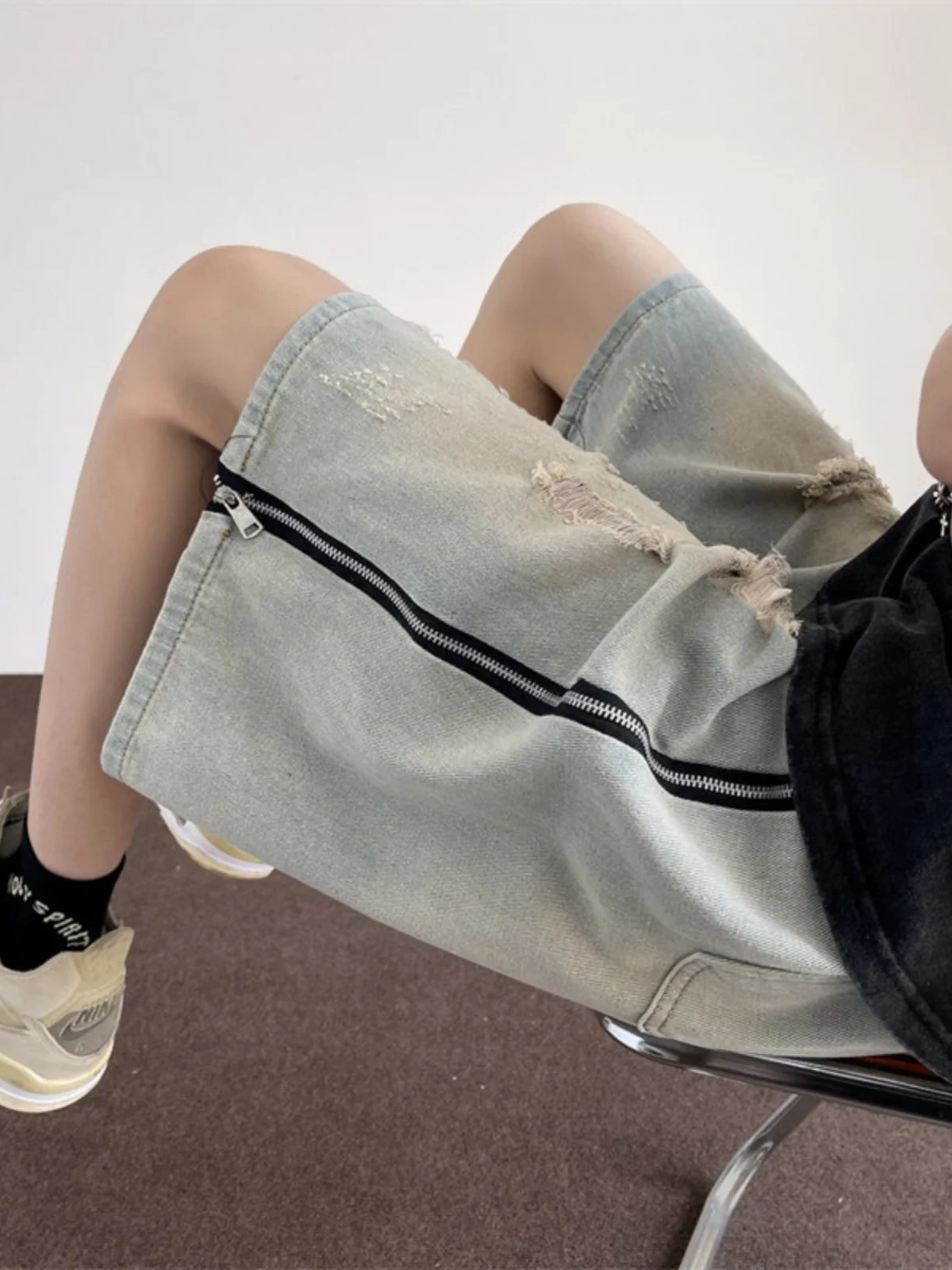 

Ретро-джинсы в американском стиле для мужчин, повседневные, с боковой молнией на пять точек, летние, модные, износостойкие, из тонкого денима