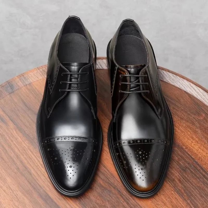 New Style Commuter Style Men's Leather Shoes Genuine Leather Business Formal Shoes High Quality Brogue Pattern Derby Shoes