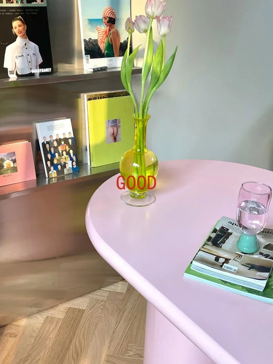 Meja kerja oval pink modern minimalis