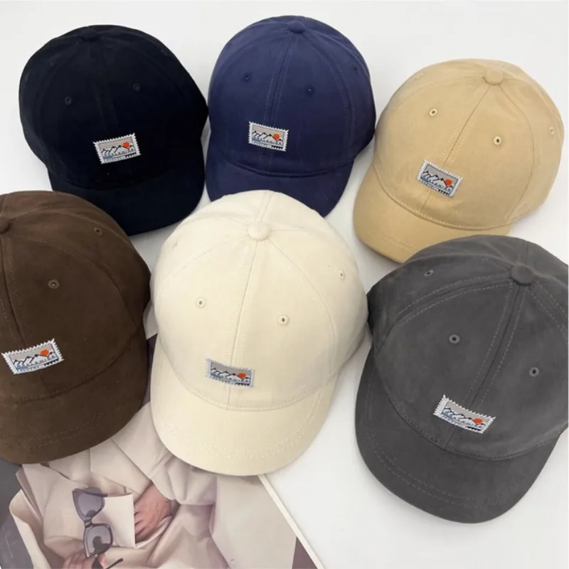 

Retro Patch Embroidered Short-brimmed Baseball Cap for Men and Women Summer New Street Trend Versatile Personalized Hip-hop Hat