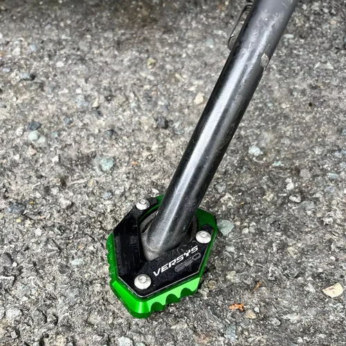 Imagen 2 del producto Para KAWASAKI Versys650 Versys 650 2011-2025 accesorios de motocicleta soporte lateral ampliador almohadilla de soporte tapas de válvula de neumático VERSYS 650