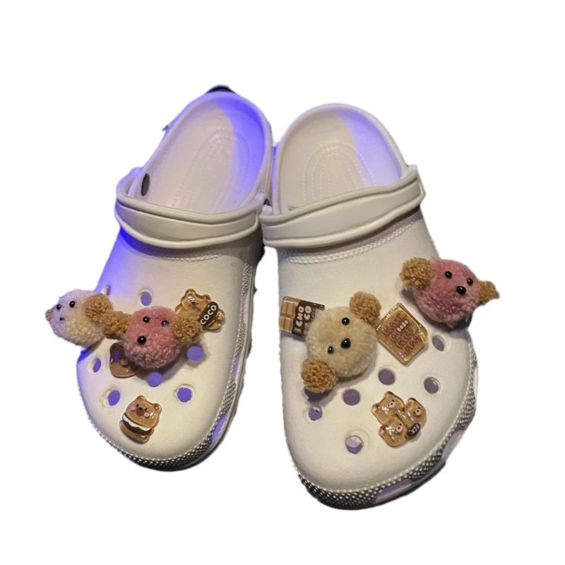 سحر الأحذية ل Crocs DIY 3D الكرتون محشوة الكلب رئيس الأحذية الزينة اكسسوارات سحر ل قباقيب حقيبة الشرائح الصنادل