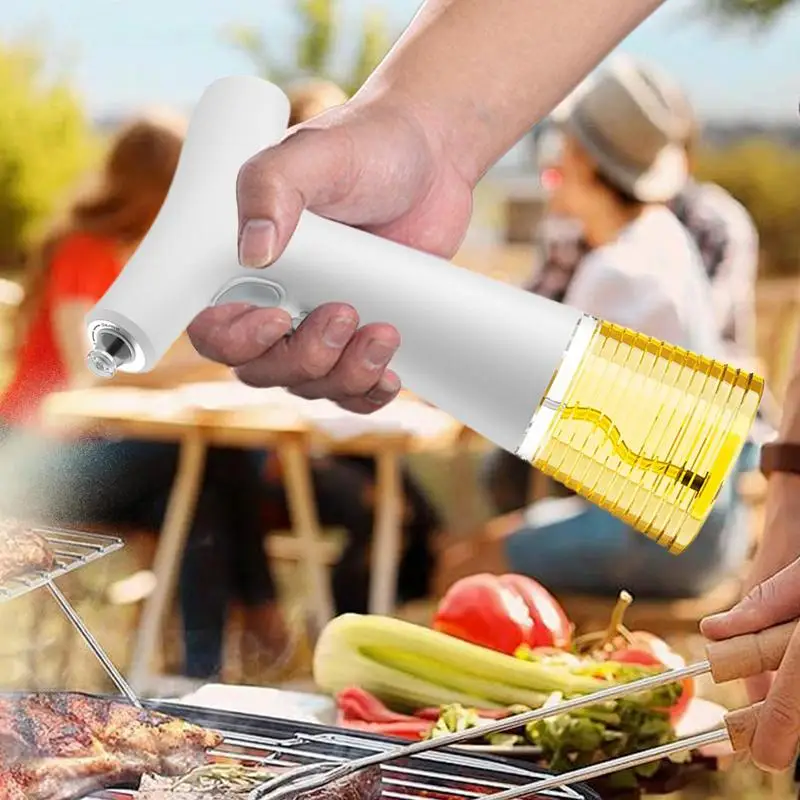 Spruzzatore di olio per cucinare Bottiglie spray automatiche per barbecue Bottiglia di spazzatura portatile Gadget da cucina per cucinare friggere Grigliare