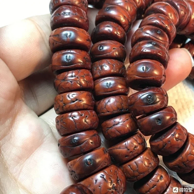Tibetan cut-edge phoenix-eye bodhi prayer , 108 perfectly shaped beads, regular and well-polished, natural wear, complete c