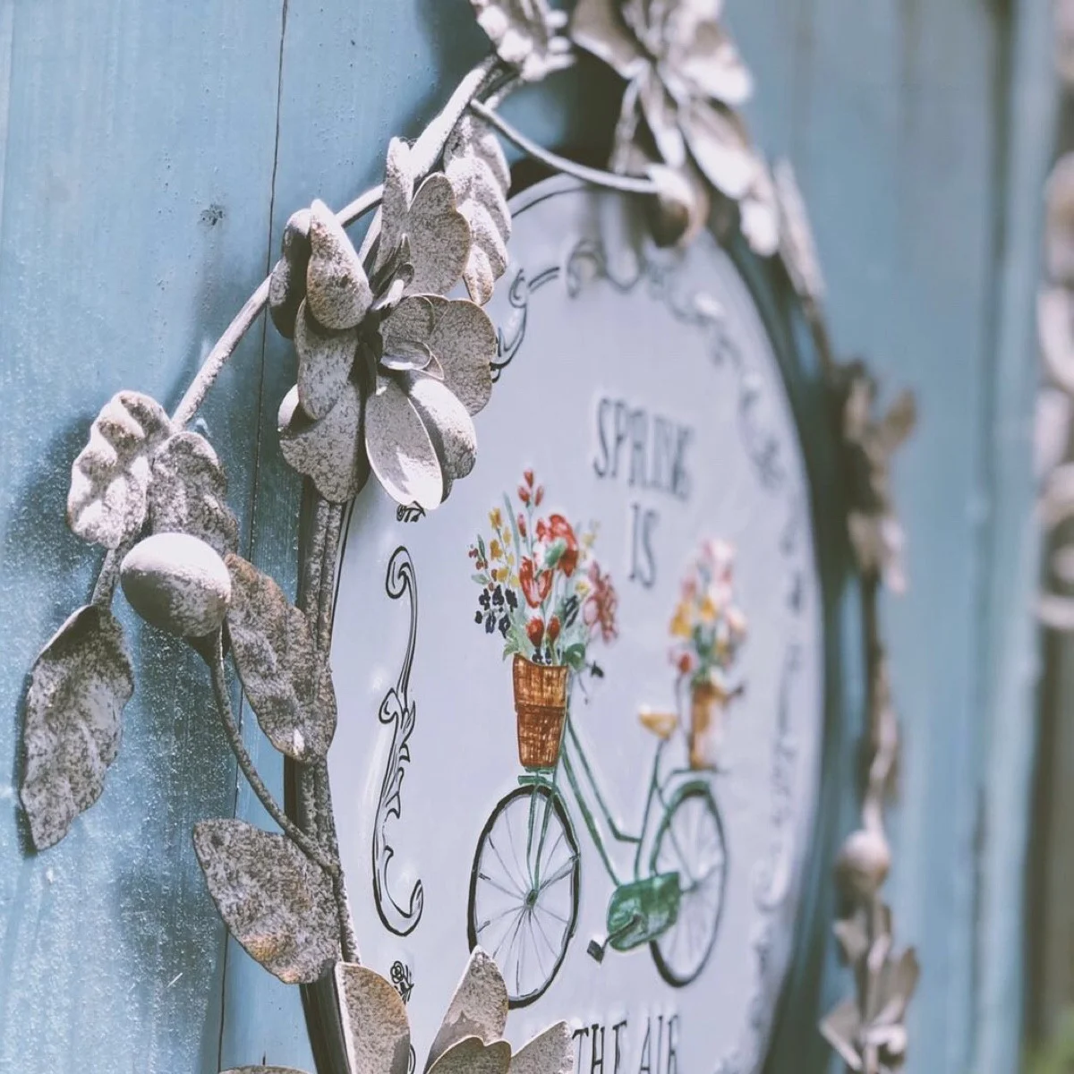 

Retro Garden Bicycle Iron Art Flower Ring Wall Decorations round Wall Hanging Pendants Home Decorative Accessories