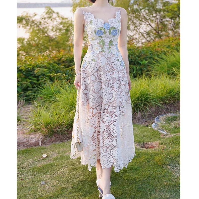 Vestido de encaje blanco para mujer, Vestido de flores bordado con tirantes finos, sin mangas, Vestido ajustado para vacaciones de verano, ahuecado