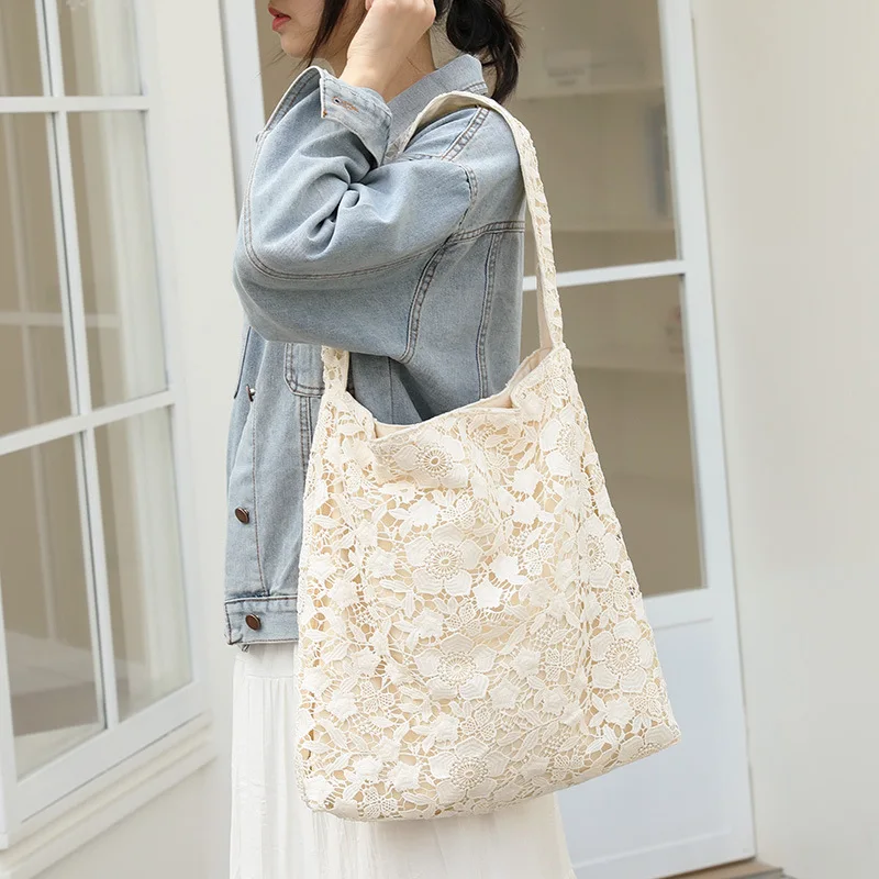 

Large Capacital Student Commute Canvas Tote Bag Summer Lace Flower White Lazy Tote Bag Women Armpit Artistic Daily Use Bags