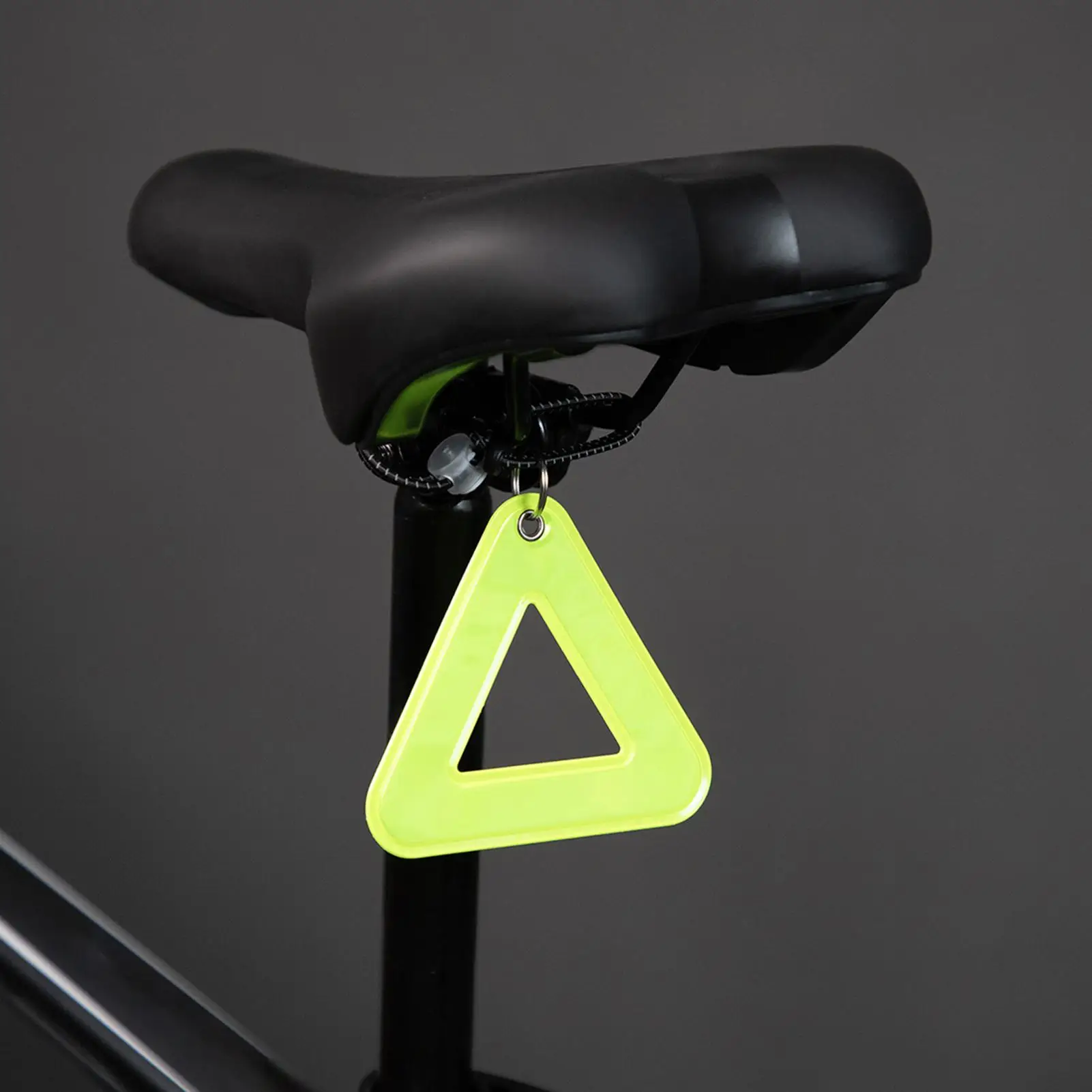 Reflective Pendant for School Bags Triangle Safety Reflector Student Safety Hanging Tag for Night Walking and Cycling