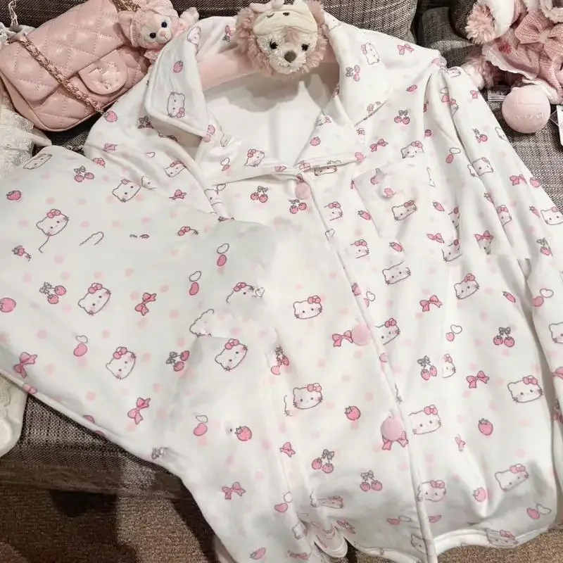 

Sanrios пижамы Hello Kittys, женские осенне-зимние брюки с длинными рукавами, комплект из двух предметов, женские пижамные штаны, бархатный комплект одежды для дома