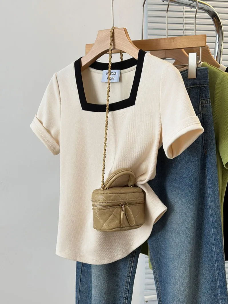 Top damski Plus Size prawdziwy strzał 2024 lato nowa gruba dziewczyna moda wszechstronna kontrastowa kolorowa kwadratowa T-shirt z krótkim rękawem z