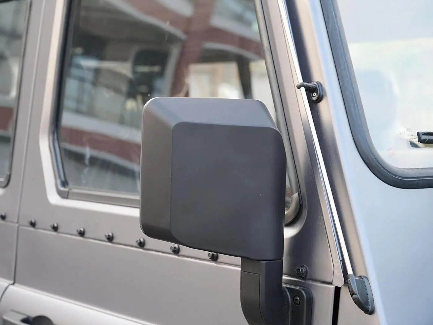 

FLOOR MATS FOR CARS 38