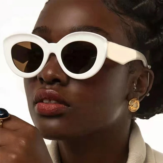Eleganti occhiali da sole Cat Eye bianchi donna Designer di marca di lusso montatura spessa piccoli occhiali da sole occhiali da donna retro moda Oculo AliExpress