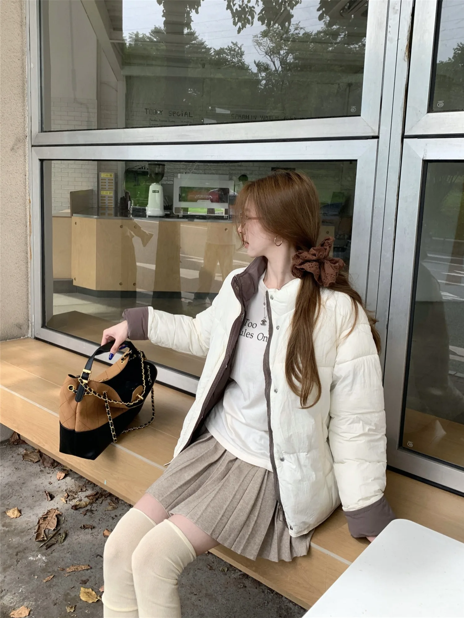 

Женские синие парки-пуховики: дышащие, влагопоглощающие, пористые, губчатые, впитывающие, нейтральные