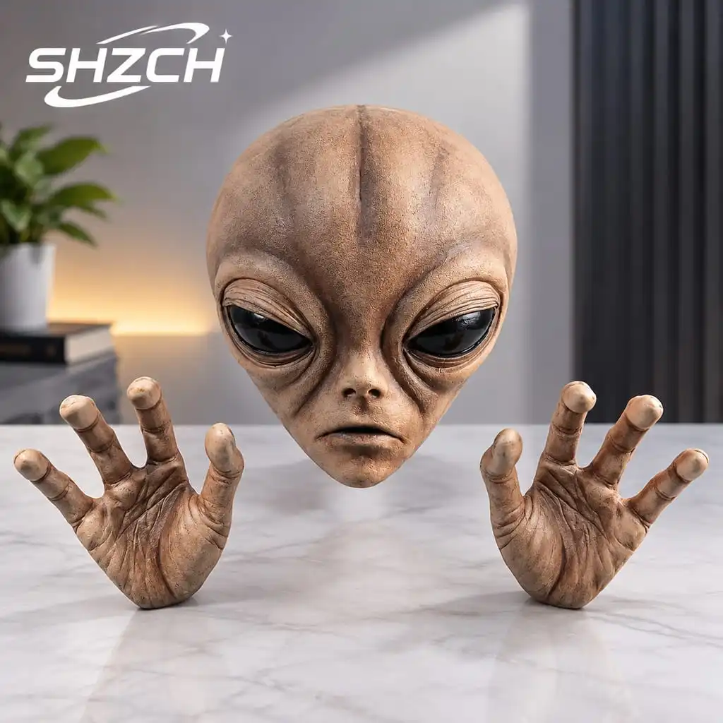 3D Alien Wall Hanging Decor, Extraterrestrial UFO Visitor Sculpture, Bar Haunted House & Halloween Party Indoor Art Ornament