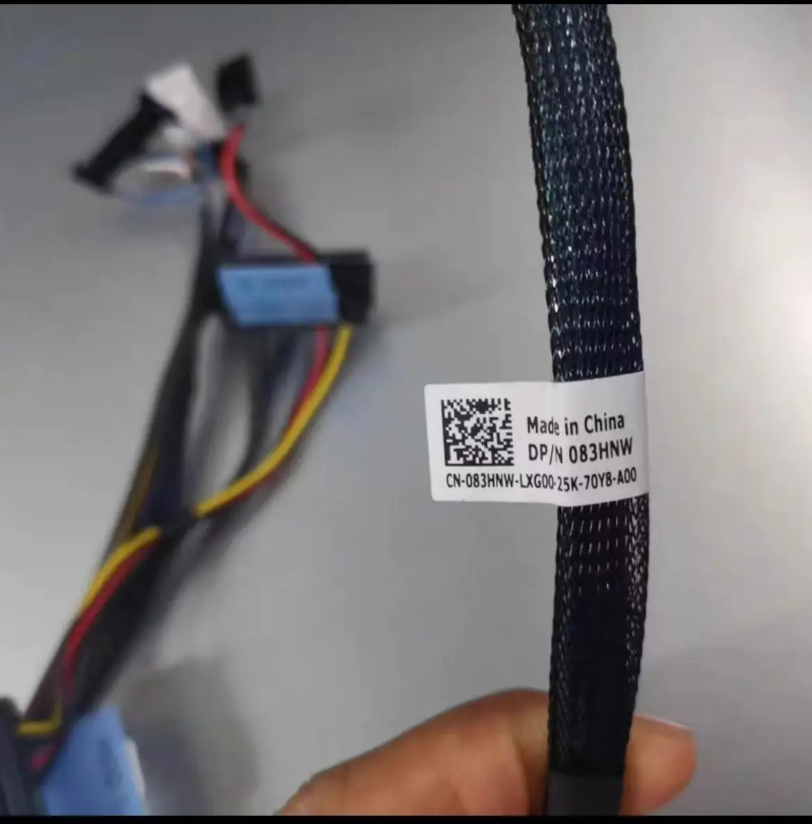 083HNW 83HNW FOR DELL SATA R250 4 * 3.5 backplane 1-to-4 cable