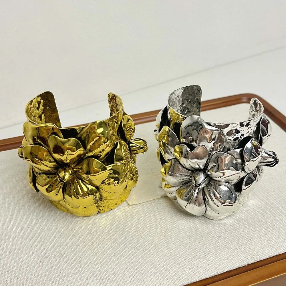 واسعة مفتوحة مبالغ فيها زهرة الإسورة سوار غير النظامية المعادن زهرة سوار هندسي الرجعية المرأة المعصم مجوهرات مأدبة #1