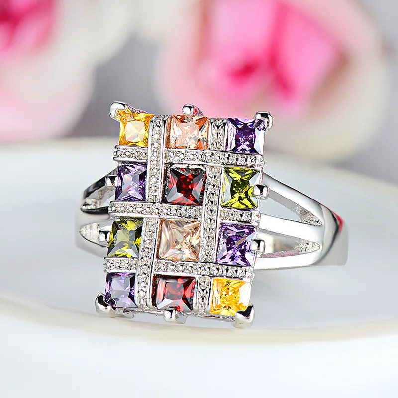 Trendy fashion style diamonds inlay seven color rings for women classic hip-hop style square ring party banquet silver jewelry
