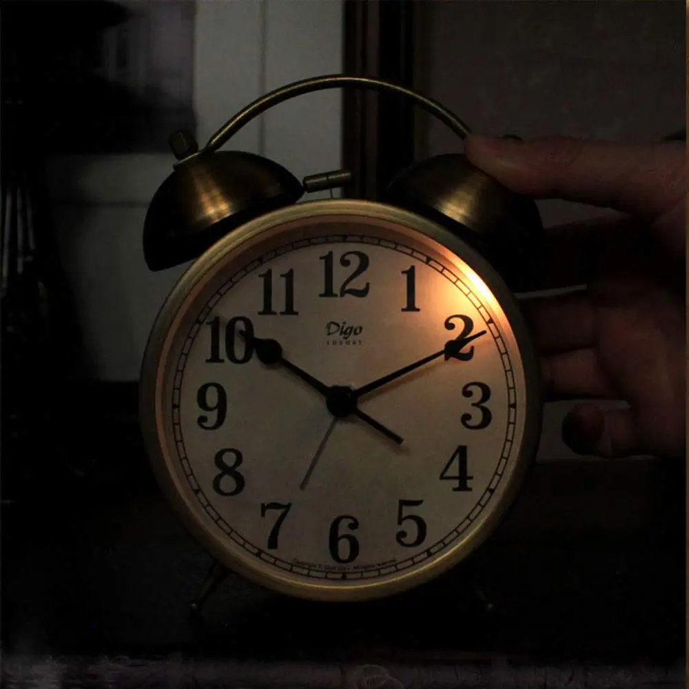 Metal Golden Table Clock, Retro Vintage Non-Ticking Small Alarm Clock,Battery Operated Silent Quartz Movement HD, Customized