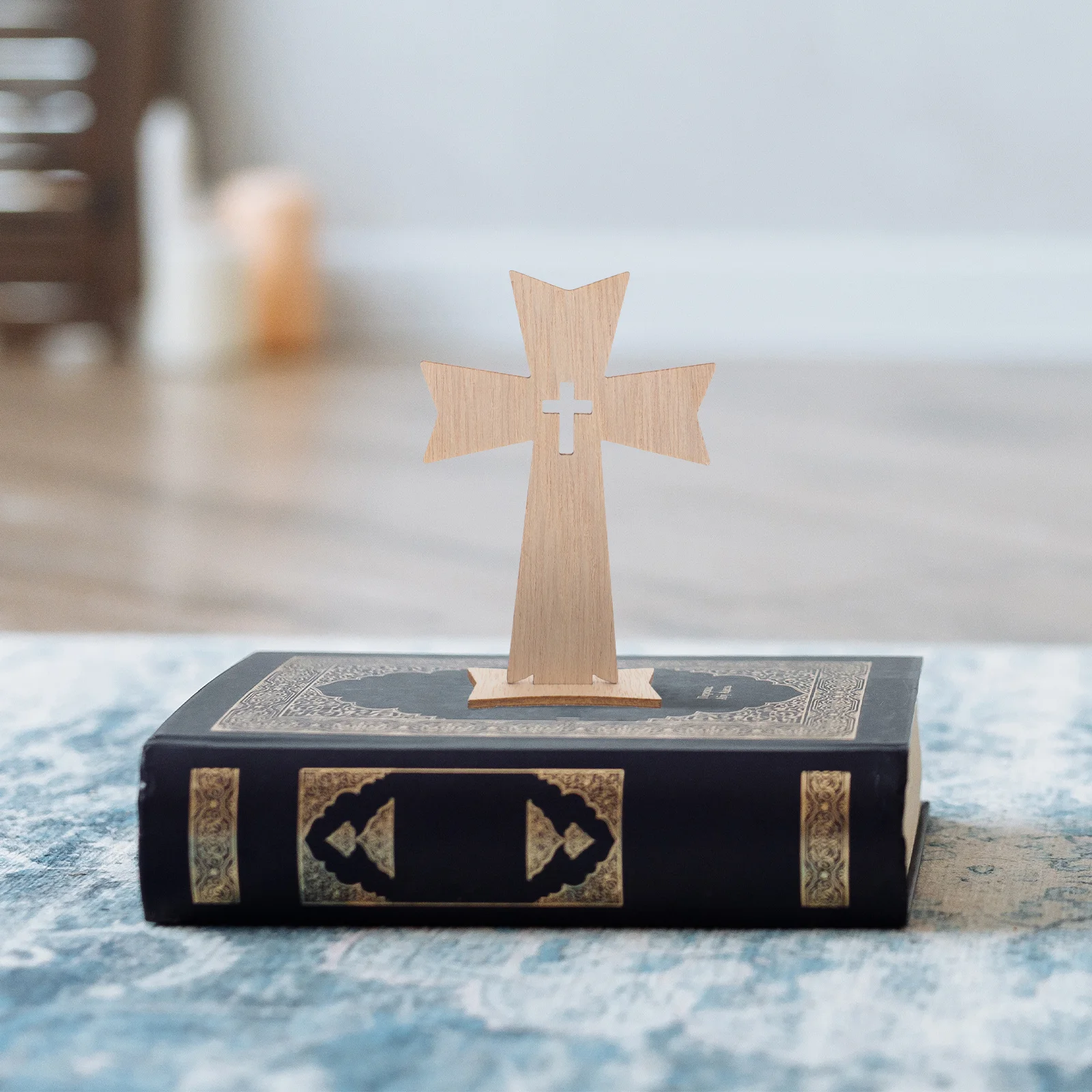 

30Pcs Wooden Cross Cutouts DIY Craft Unfinished Wood Slices Home Party Decor Graffiti Pendant Cross Wood Chips