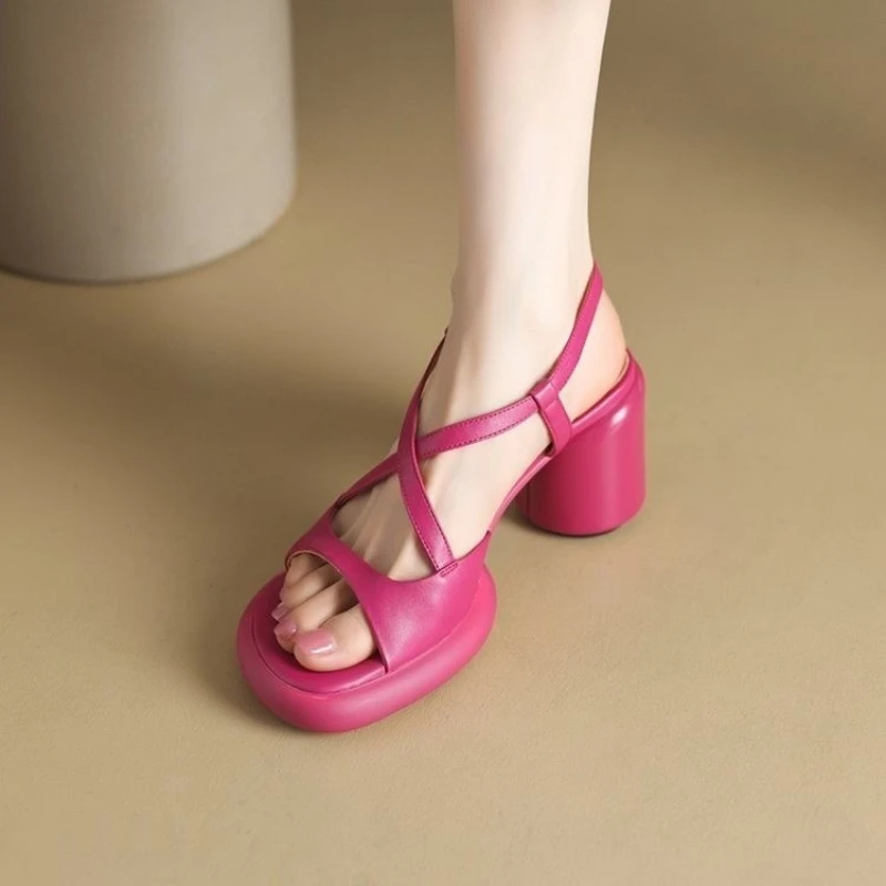 

Женские модные сандалии на толстой подошве и массивном каблуке, с закрытым носком, из сетчатой ткани, на пуговицах, водонепроницаемые, на платформе, удобные и нескользящие