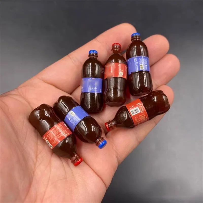 

Hot Sale 1/6 Soldier Desktop Scene Prop Mini Cola Red Blue Bottle High Quality Model Fit 12'' Action Figure In Stock