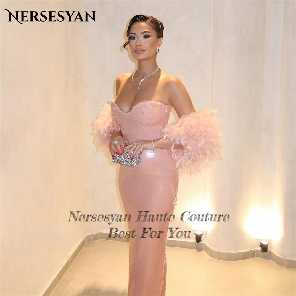 Nersesyan فساتين سهرة بحورية البحر باللون الوردي اللامع بدون أكتاف ترتر فستان رسمي ريشة ماكسي رداء حفلات 2025 مخصص