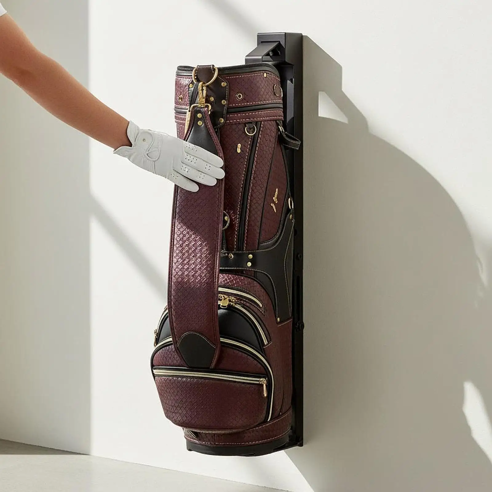 supporto-pieghevole-per-sacche-da-golf-organizzatore-da-parete-salvaspazio-in-metallo-resistente-per-garage-e-seminterrato