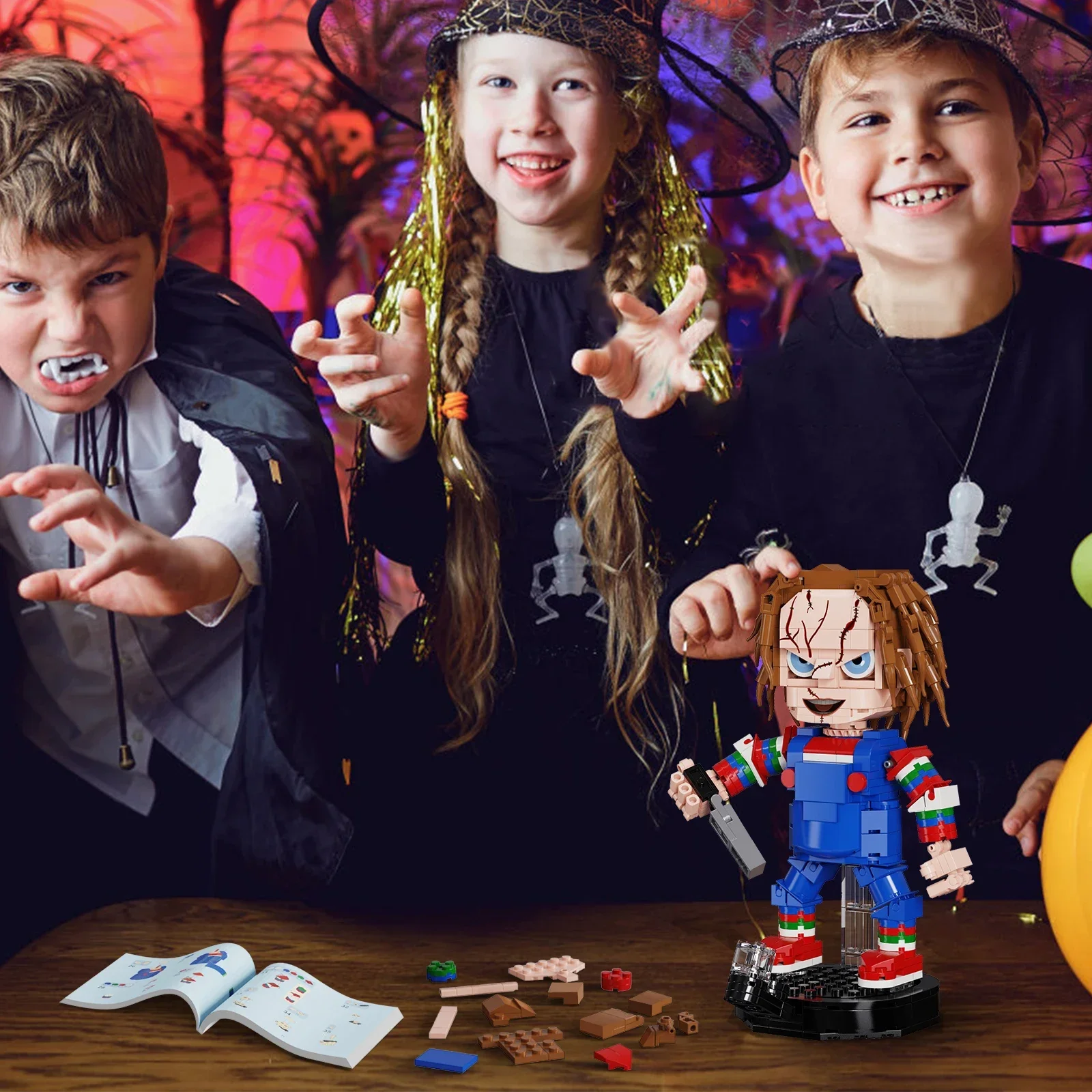 Chucky Brickheadz Building Blocks ชุดจาก Childs-Play Movie, สยองขวัญตัวเลขของเล่นสําหรับของขวัญฮาโลวีน (494 ชิ้น)