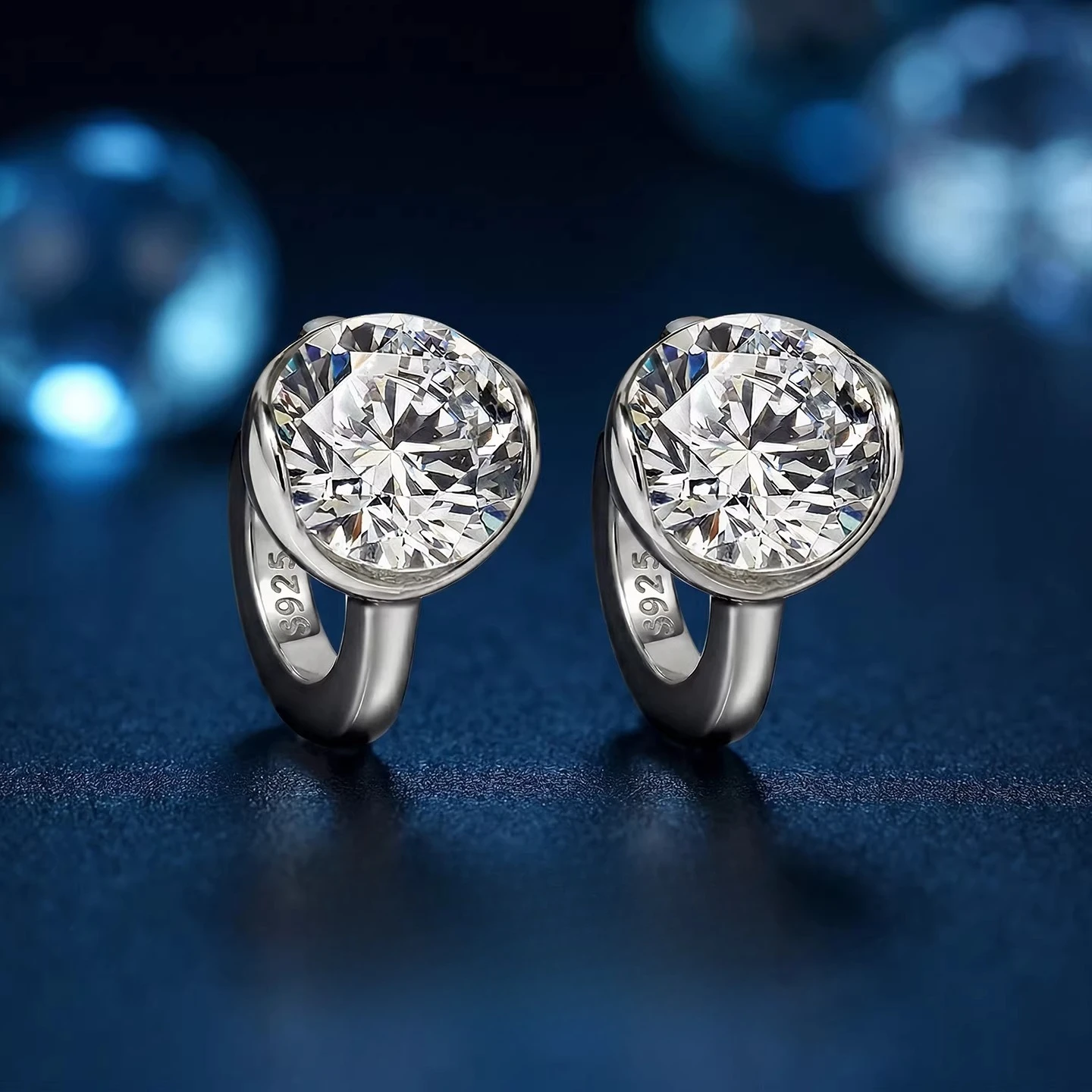 

Серебряные серьги-гвоздики S925 с круглым цирконом 6,5 мм, маленькие и изящные, универсальные для повседневной носки, женские украшения.