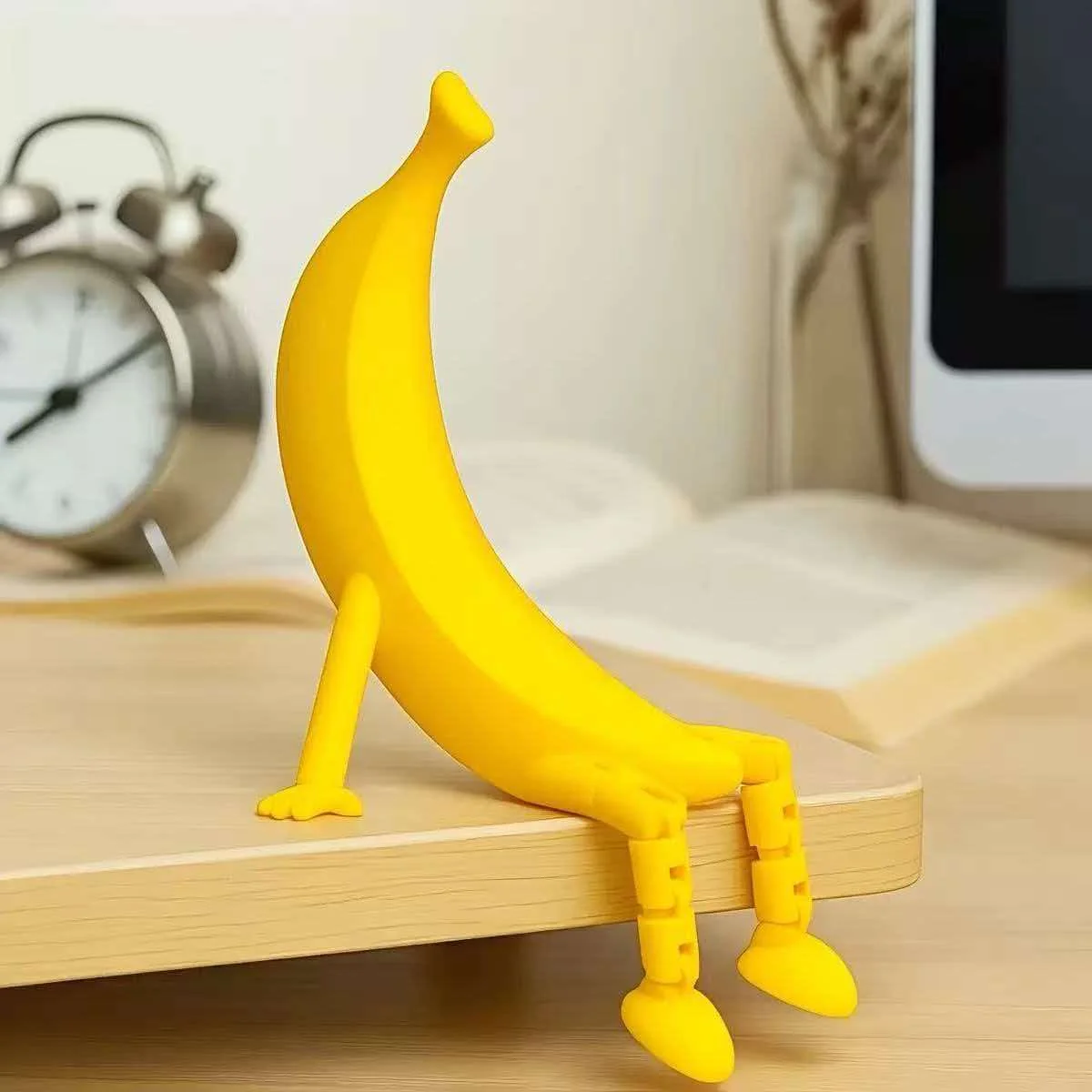 Novelty Funny Articulated Banana Movable Joint Sculpture With Adjustable Legs 3D Printed Toys Homes Office Desktop Decor