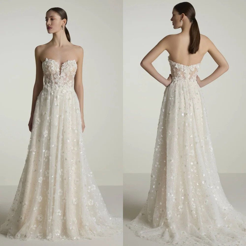 

Customized Dreamy White Tulle Wedding Dress Exquisite Strapless Sleeveless Bridal Party High Quality Zipper Back Bridal Gowns