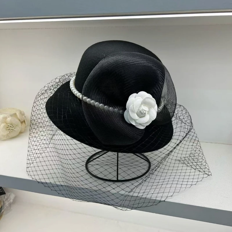 Wedding Hats Black White Wool Hat Hepburn Style Mesh Banquet Hat Elegant Winter Hats Bridal Headwear Birdcage Veil Accessories