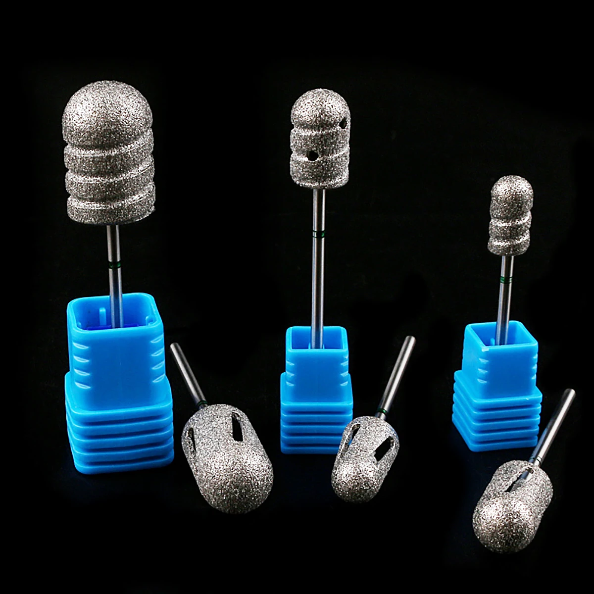 ペディキュアネイルドリルビットダイヤモンド超硬フットビットカルスサンディング研磨ヘッドひび割れた皮膚の魚の目カルス除去用