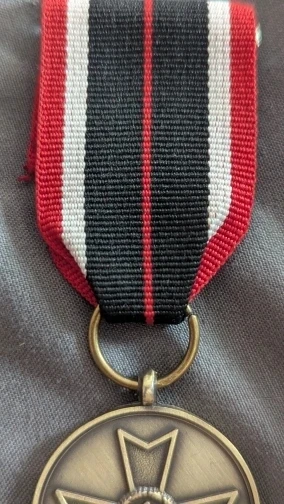 الحرب العسكرية النسر الصليب ميدالية بروش دبوس قبعة شارة الفضة ميدالية ملحق هدايا عيد الميلاد