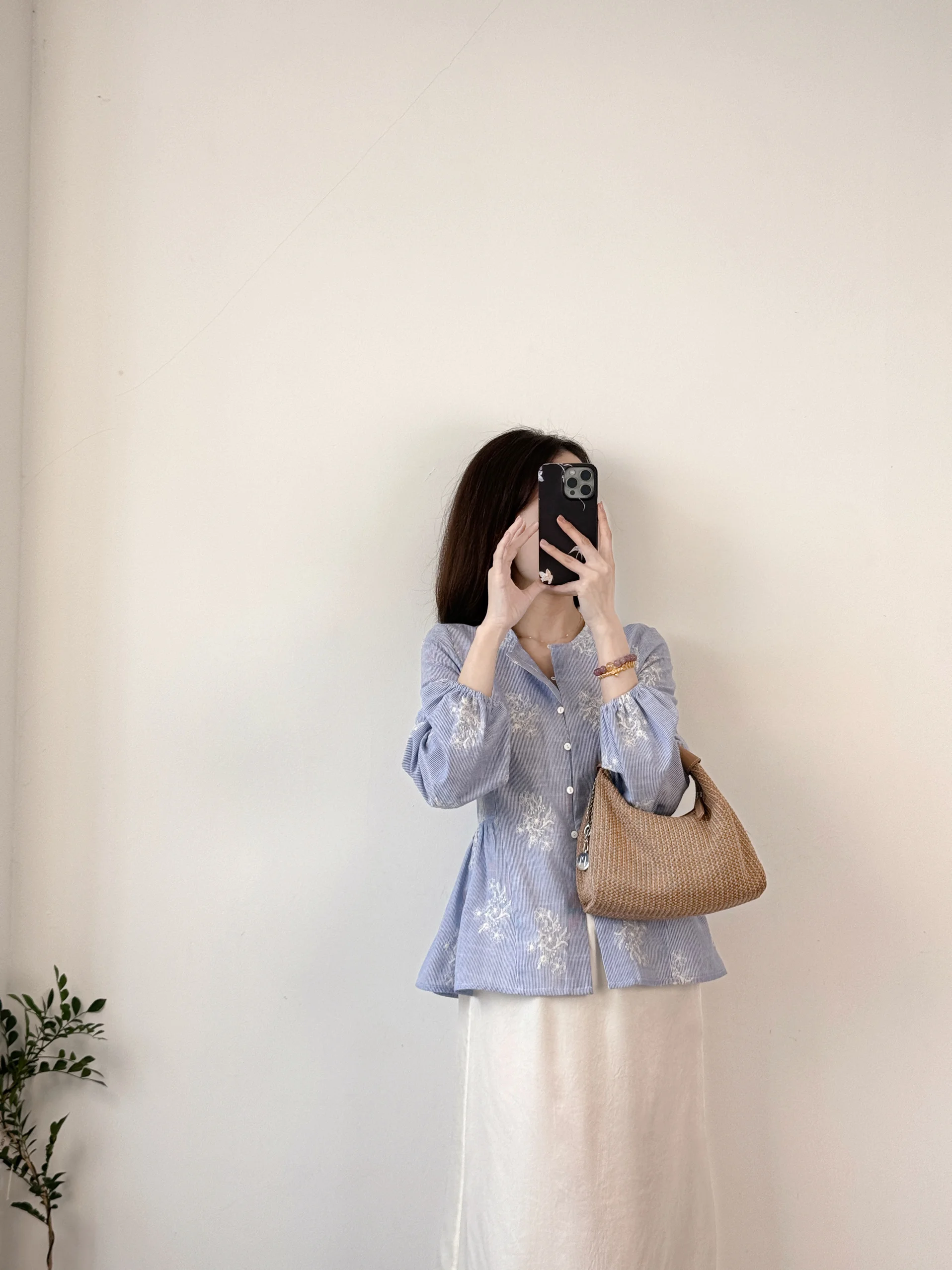 

Женский топ Lizhi Original Design, длинный рукав, вышивка, кружево, однотонный, весна-лето, новинка, повседневный, простой, хлопок