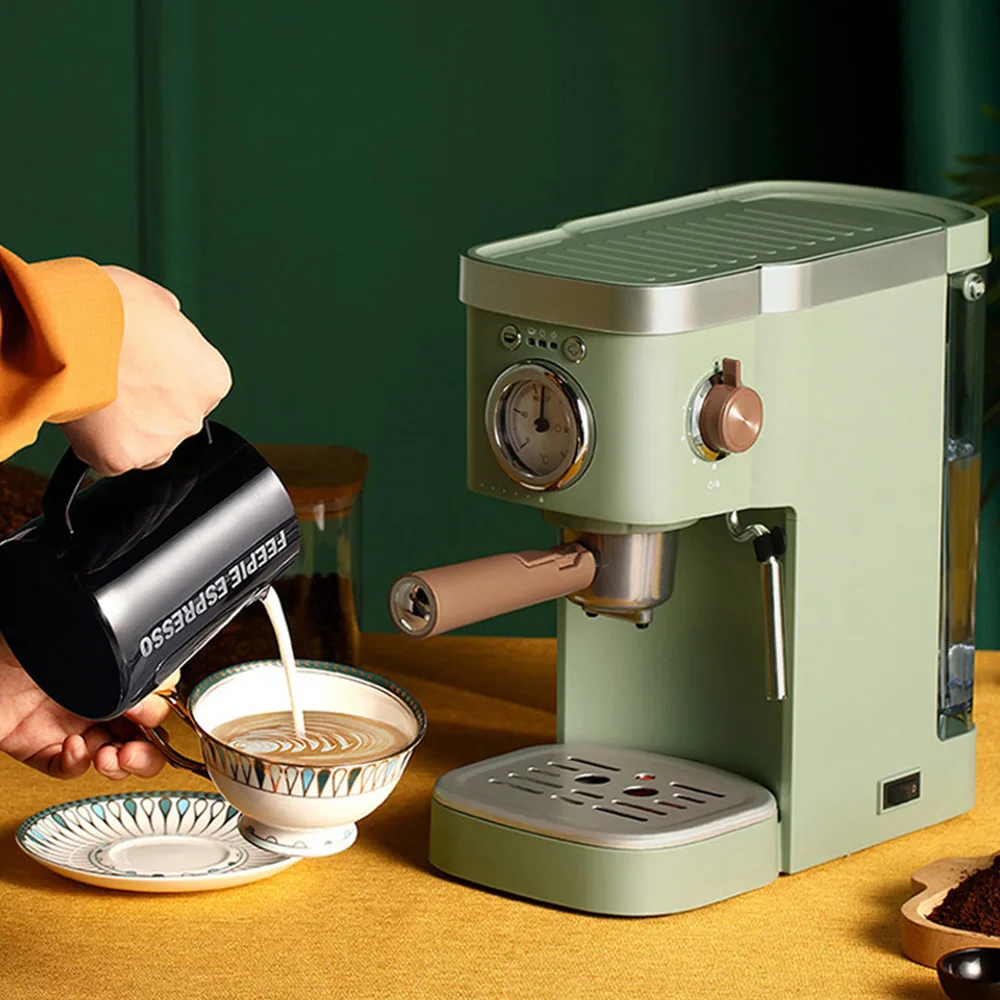 ماكينة صنع الاسبريسو بالكبسولات ماكينة صنع القهوة المنزلية ماكينة صنع القهوة الإيطالية شبه الأوتوماتيكية ماكينة رغوة الحليب بالبخار التجارية