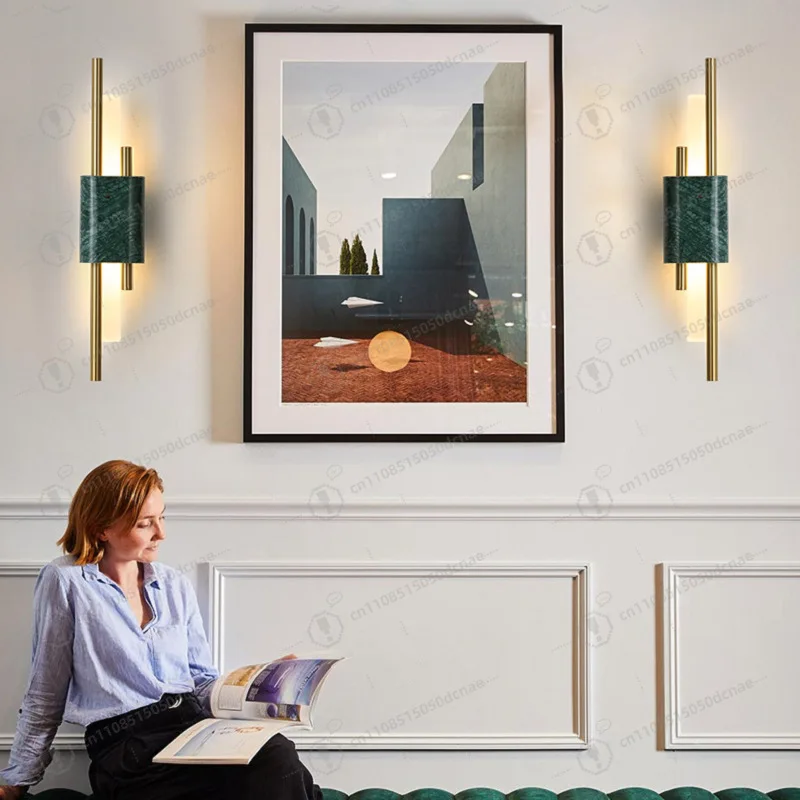 

Постмодернистский настенный светильник в стиле лайт-люкс для гостиной, отеля, прихожей, спальни, из мрамора и цельной меди.